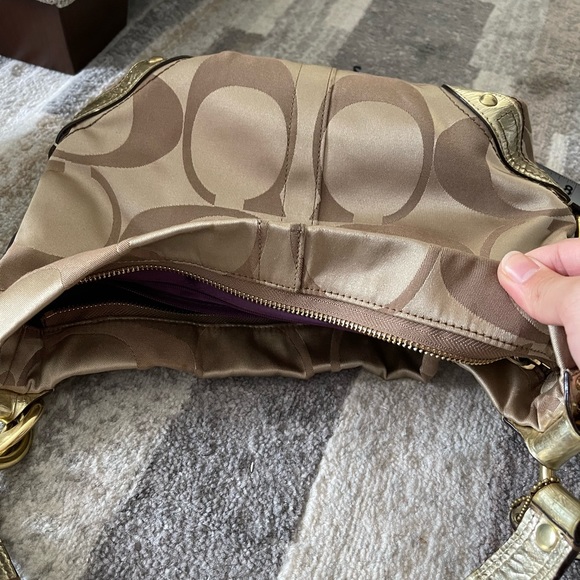 Accepting Offers! Gold COACH TOTE BAG - Picture 13 of 13